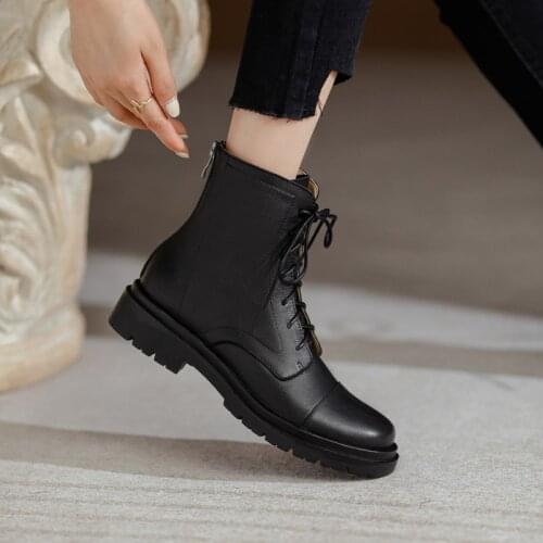 Martin Boots Womens Lace Up 2021 Summer Single Boots Flat Heel Round Head Fashion Boots British Vintage Velvet Lining