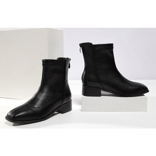 For 2020 autumn and winter new fashion all-match short boots comfortable flat square black PU leather boots 35-42 size