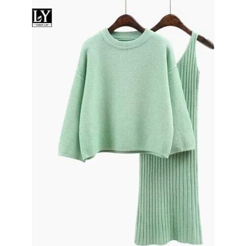 LY VAREY LIN Woman's Sport Customs