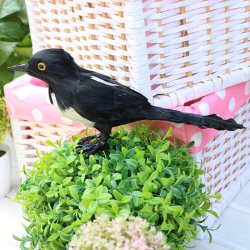 Artificial Bird Magpies Realistic Animal Figurines Miniatures Home Shelf Garden Outdoor Decoration Ornaments Shooting Props