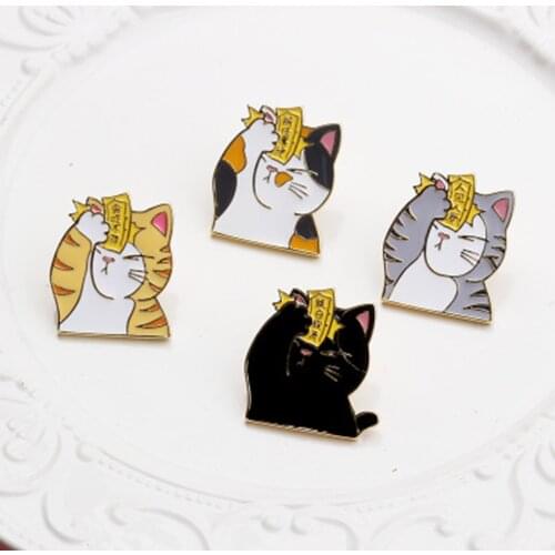 8Seasons Cartoon Brooches Cat Cute Animal Enamel Women Girls Party Sweater Funny Winter Design Lapel Pins Badges Jewelry