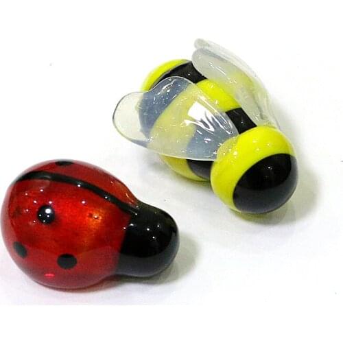 Miniature Figurines Murano Glass Bee Ladybug Ornaments Flat Bottom Cute Insect Animal Statue Home Desk Fairy Garden Easter Decor