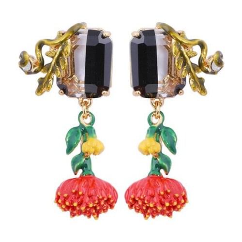 European and American New Fashion Trend Personality Elegant Stud Earrings Temperament Enamel Flower Pendant Earrings Women