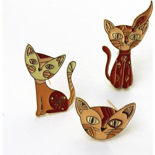 2019 new European and American style multi-color painting Enamel alloy cat and cat head fashion cute brooch