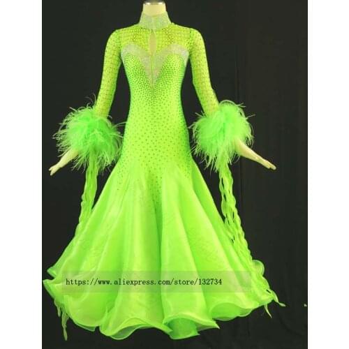 2019 of green feather ballroom costumes standard ballroom dancing dresses waltz flamenco dress costume dance costumes dance wear