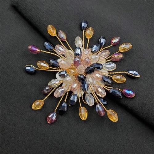 Womens Clothing Accessories Fashion Pearl Hand Woven Flower Brooch Party Dress Brooch Scarf Accessories Polychromatic Broochs