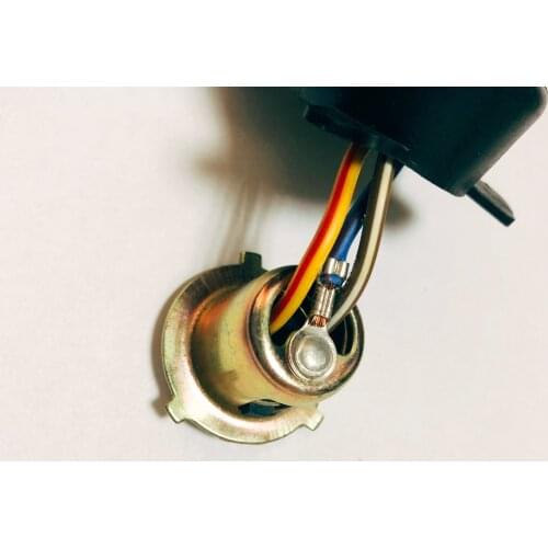 The manufacturer directly supplies TMX headlamp holder CG with cap and scattered headlamp holder