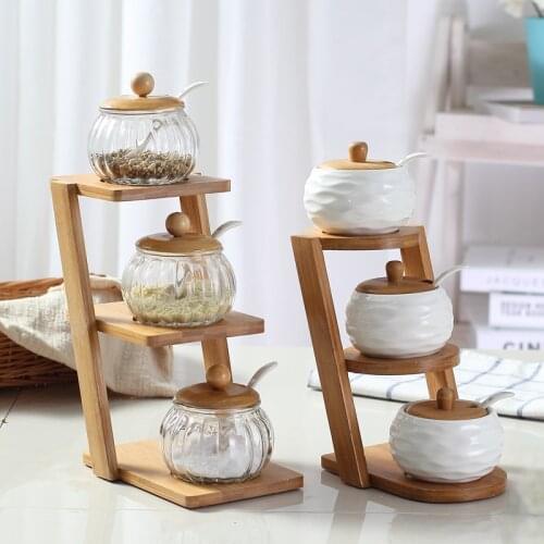 Fashion Ceramic Salt Shaker Kitchen Supplies Salt Jar Condiments Containers with Bamboo Cover Tray