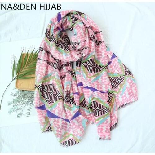 New Fashion print cotton scarf gorgeous geometric muslim scarves hijab islamic lady wrap headcover shawl 10pcs/lot fast shipping