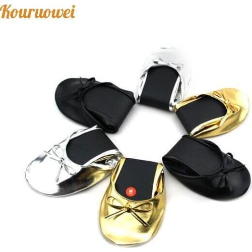 Free shipping popular wedding gift women gold flat shoes with logo by customized