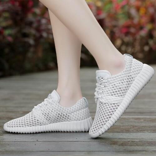 Women Casual Shoes Sneakers Breathable Mesh knitted Vulcanized Shoes Outdoor Sock Shoes Plus Size