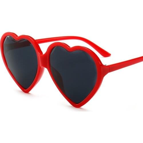 2019 High Quality Fashion Heart Shape Sunglasses Women Brand Designer Trends Oversized Frame Sexy Cute Sun Glasses UV400