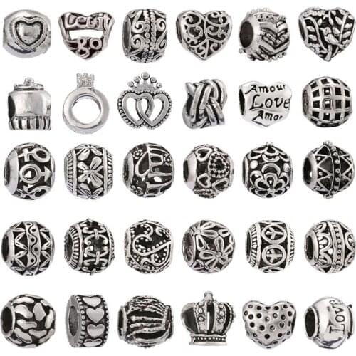 10Pcs/Lot Silver Plated Alloy Hollow Love Heart Charm Beads Fit Charm Bracelets & Necklaces For Women Fashion Jewelry Making