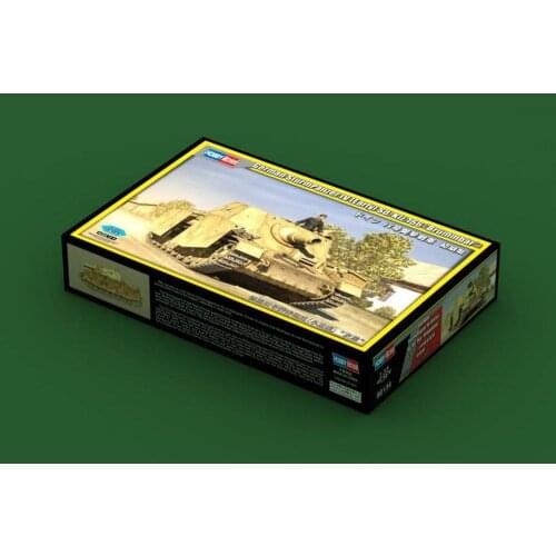 HobbyBoss 80134 1/35 German SturmPanzer IV early Sd. Kfz.166 "Brummbar" - Scale Model Kit