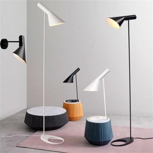 Modern and simple hotel villa floor lamp creative personality childrens bedroom bedside table lamp study bedroom wall lamp