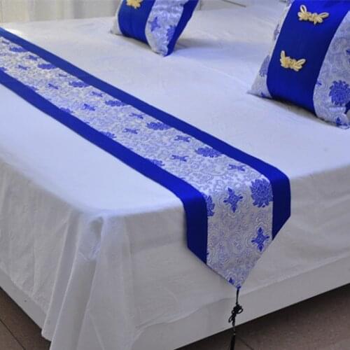Modern Classical Blue and White Porcelain Table Flag China Traditional Pattern Wedding Table Cloth Chinese Gifts