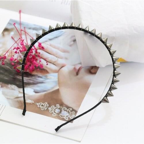 Fashion Cool Spike Rivets Studded Hair Bands Metal Punk Headband Women Headwear Punk Rock Gothic Style Hair Clips Accessories