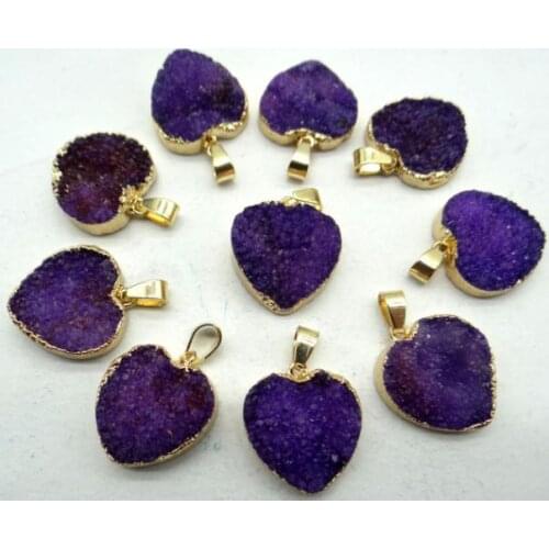 2020 hot sell fashion Natural stone Titanium Quartz Crystal Heart charm pendant for diy Jewelry making necklace Accessories 6PCS