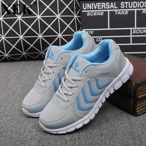 XEK Fast delivery Men casual shoes fashion breathable Walking mesh lace up flat shoes sneakers Men 2018 tenis feminino WFQ45