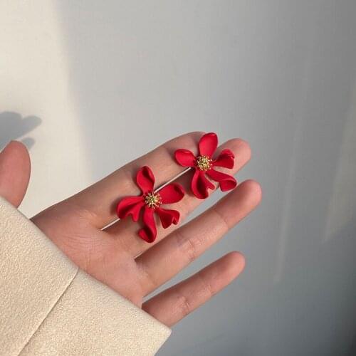 2021 New Trendy Red Flower Earrings Female Temperament Retro Personality Petals Ins Elegant Womens Earrings Jewelry