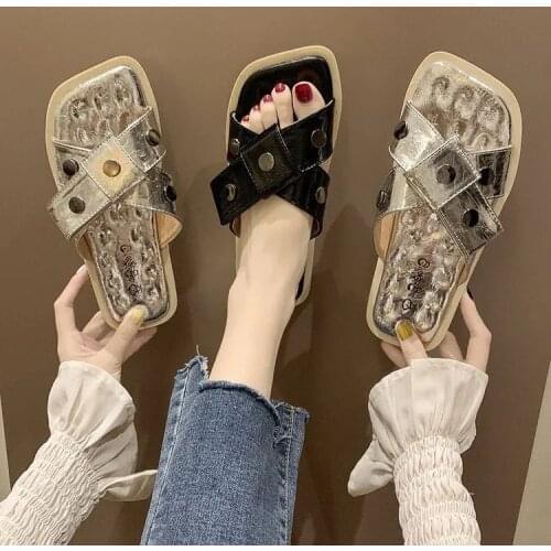 The Sandal slipper female outside wears 2021 new style summer tide brand female shoe hundred tie rivet fashionable trend Black S
