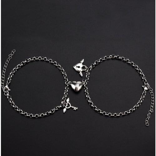 N58F Simple Stainless Steel Heart-shaped Titanium Steel Love Magnet Attracts a Pair of Male and Female Couples Nk Bracelets