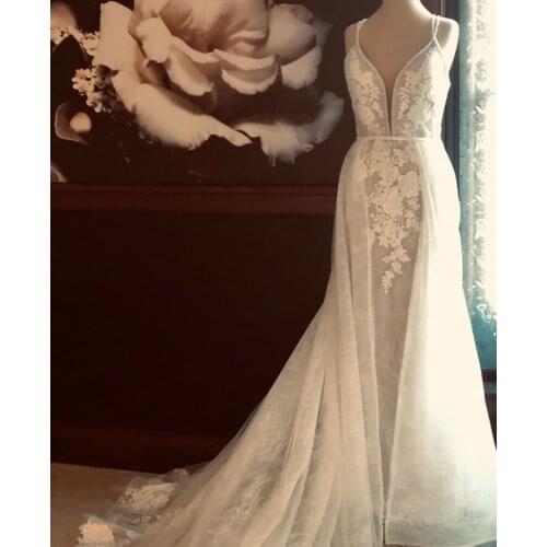 2021 Elegant Spaghetti Strap Punging V Neckline Lace Sheath Wedding Dress With Detachable Overskirt Custom Made