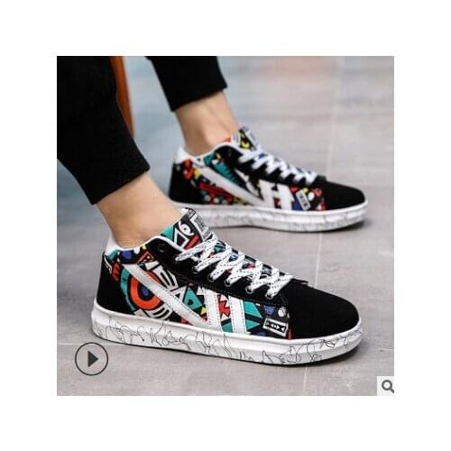 2019Hot Spring and Autumn Men Boots Comfortable Quality High Top Shoes Men New Casual Shoes Botas Breathable Masculinas UR39-45