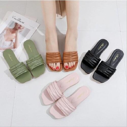 Summer New OutSide Korean Style Fashion Peep Toe Square Toe Pleated PVC Women Gladiator Slippers Ladies Beach Shoes 20210512