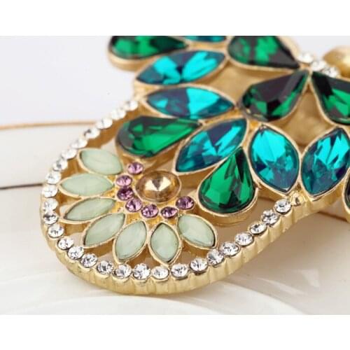 New Fashion Woman Jewelry Elegant Alloy Gold Color Dream Blue Glass Wholesale Necklace For Women Adjustable Luxury Jewelry