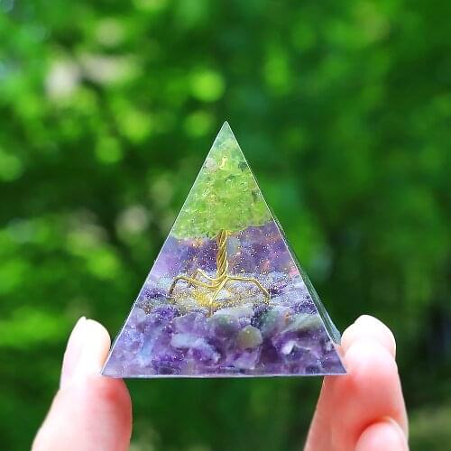 2021 Orgone Pyramid Energy Generator Recruit Wealth green Crystal Transport Feng Shui Goods Of Furniture Orgonite yoga jewelry