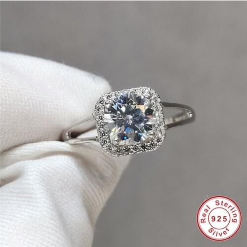 Geoki 925 Sterling Silver Perfect Cut Passed Diamond Test 1 ct D Color VVS1 Moissanite Cushion Shape Ring Women Luxury Jewelry