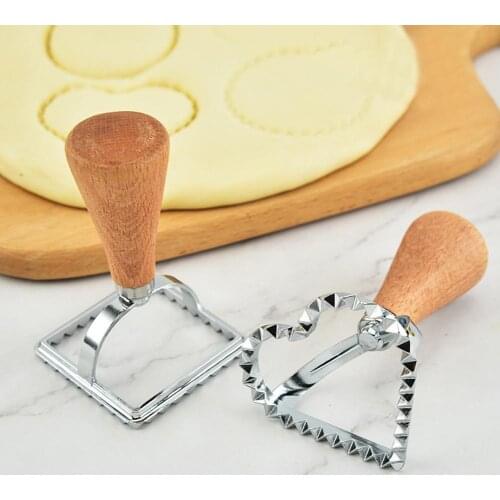 Ravioli Maker Stamp Cookie Cutter Mold With Wooden Handle Fluted Edge Pizza Cutting Wheel Tools For Kitchen Gadget Mould 2021