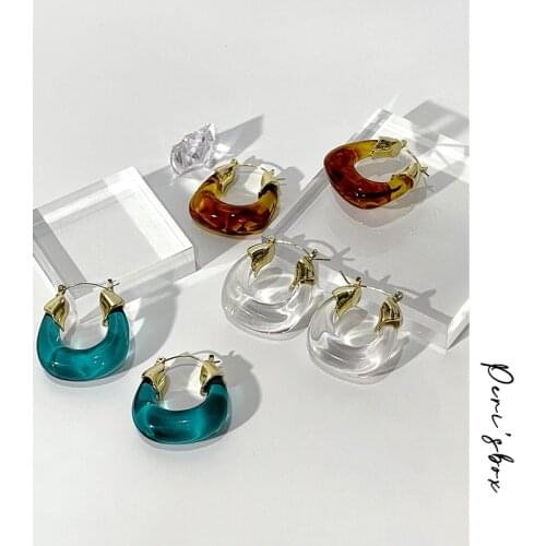 PerisBox Transparent Resin C-Shaped Hoop Earring For Women Exaggerated LargeThick Acrylic Huggie Earring Geometric Cute Earring