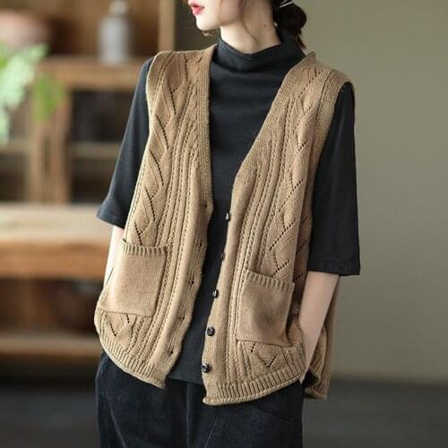 Johnature Women Casual Cotton Thread Knitwear Vest V-Neck Sleeveless Pocket Sweater 2021 Autumn New Loose Solid Color Vest