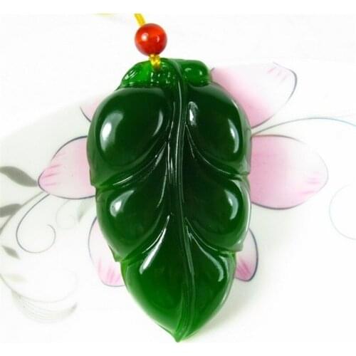 Natural Green Hand-carved Tree Jade Pendant Jewelry Necklace Roman Holiday Men and Women Style Leaf Jade Necklace Pendant