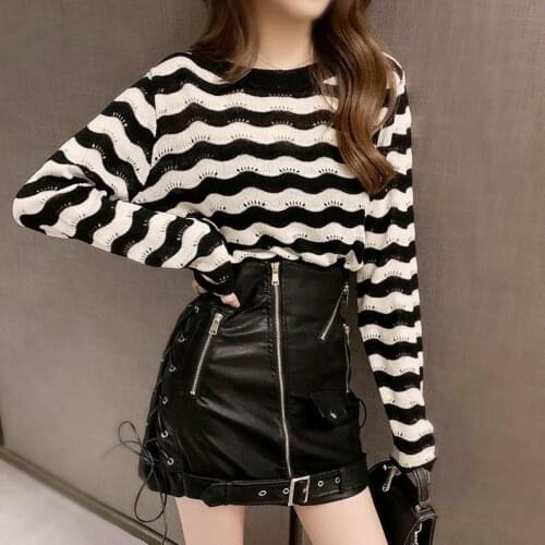 SANWOOD Fashion Women Loose Long Sleeve Contrast wavy stripes Round Neck Ripple Knitwear Blouse Sweaters Bottoming Shirts