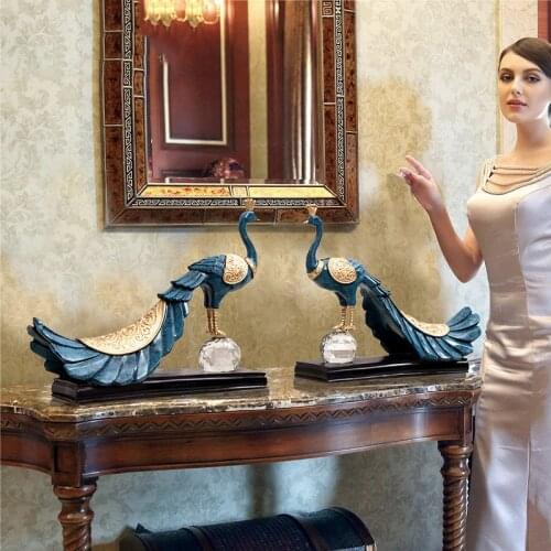 European Fengshui Resin Peacock Bird Ornament Decoration Crafts Home Livingroom Table Figurines Accessories Office Animal Statue