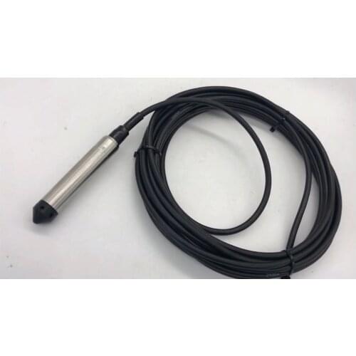 Submersible pressure sensor for 0-100M level instrument
