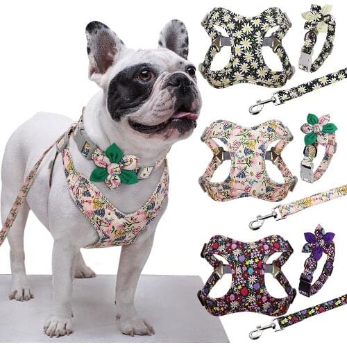 3pcs Dog Collar Harness Leash Set Nylon Dogs Vest Harnesses Flower Print Pet Collar with Lead Leashes With Flower Accessories