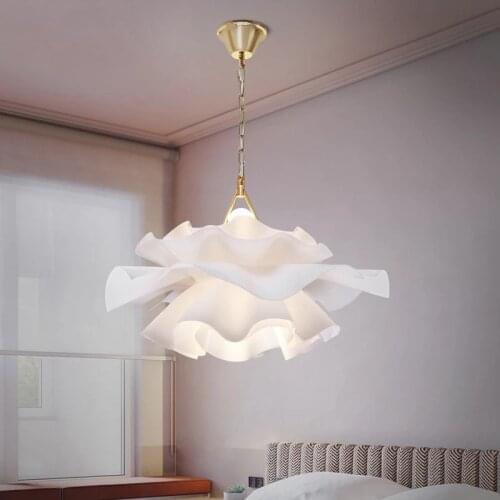 2021 Acrylic Bedroom Pendant lights Living room Restaurant Pendant lamp Gold Chain Pendant Flower Light Fixtures