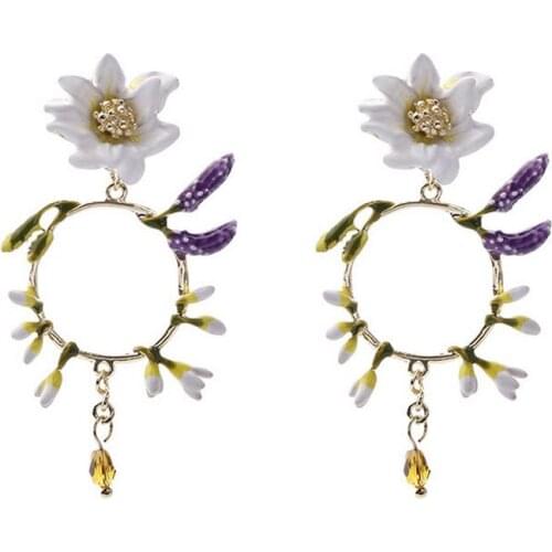 Trendy Cute White Flower Earrings For Women Girls Jewelry Female Copper Round Circle Stud Earrings Gifts Brincos