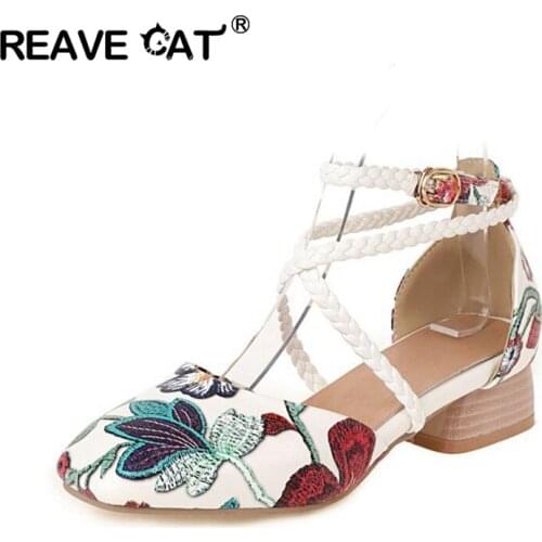 REAVE CAT Flower Cross Strap Sandals Round Toe 3cm Square Heel Cover Back Heel Big Size 34-44 Milk Snake