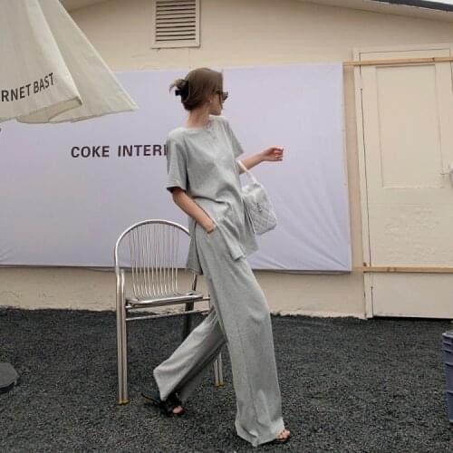 2021 Korean version of the new womens suit summer leisure two-piece short-sleeved shirt and loose beach pants suit