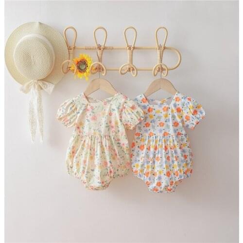 Lovely Infant Summer Rompers, Floral Print Square Neck Short Bubble Sleeves Jumpsuit for Baby Girls, White/Apricot, 0-24 Months
