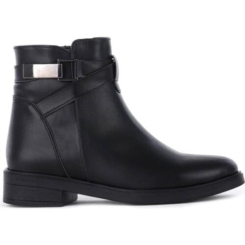 WOMEN.BLACK.WINTER BOOTS SUITABLE FOR DAILY OFFICE WEDDINGS. WATERPROOF, WARM INTERIOR DESIGN. NEW SEASON. RUBBER SOLE