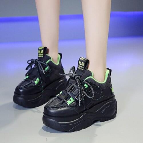 Women Platform Sneakers Lace-up Winter Velvet Keep Warm Dad Shoes High Top Chunky Casual Shoes Thick Bottom Flats Ladies Creeper