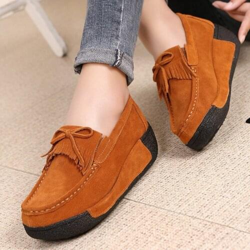 Autumn and Winter New Tassel Womens Gommino Thick Bottom All-Match Leisure Platform Genuine Leather Sneakers 2021