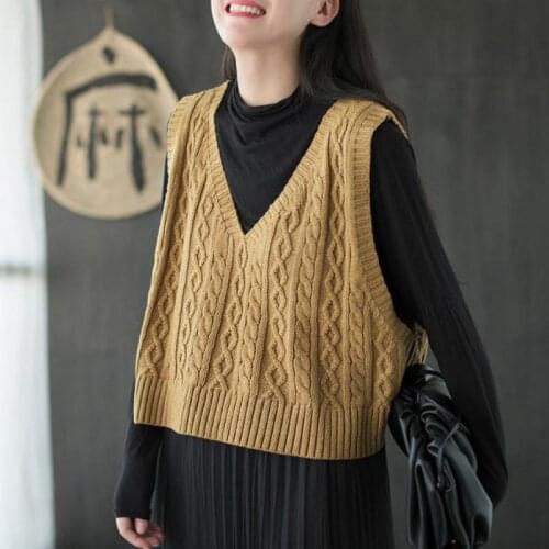 Johnature Retro Loose V-neck Pullover Knitted Vests 2021 Autumn New Simple Comfortable 4 Color All-match Women Knitwear Vest