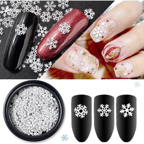 1 Box 2018 New Snowflake Shaped Dazzling Nail Art Sticker Super Thin Christmas Xmas Theme Nail Art Decoration